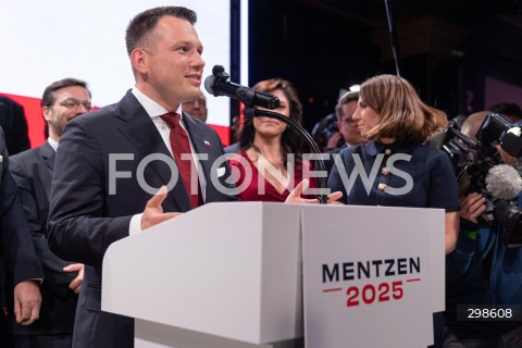  18.05.2025 WARSZAWA<br />
WYBORY PREZYDENCKIE 2025<br />
WIECZOR WYBORCZY SLAWOMIRA MENTZENA<br />
N/Z SLAWOMIR MENTZEN<br />
FOT. ANTONI BYSZEWSKI/FOTONEWS 