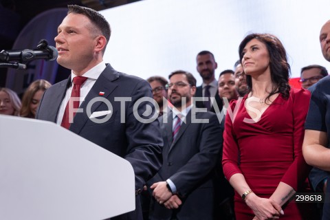  18.05.2025 WARSZAWA<br />
WYBORY PREZYDENCKIE 2025<br />
WIECZOR WYBORCZY SLAWOMIRA MENTZENA<br />
N/Z SLAWOMIR MENTZEN EWA ZAJACZKOWSKA HERNIK<br />
FOT. ANTONI BYSZEWSKI/FOTONEWS 