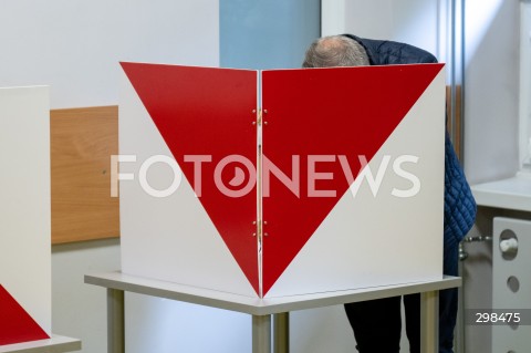 18.05.2025 OTWOCK<br />
WYBORY PREZYDENCKIE 2025<br />
N/Z GLOSOWANIE<br />
FOT. MARCIN BANASZKIEWICZ/FOTONEWS  