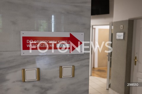  18.05.2025 WARSZAWA<br />
WYBORY PREZYDENCKIE 2025<br />
N/Z OBWODOWA KOMISJA WYBORCZA NR 333<br />
FOT. MARCIN BANASZKIEWICZ/FOTONEWS  