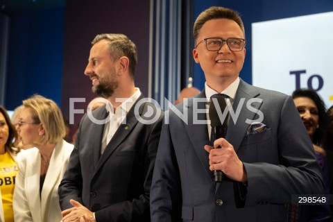  18.05.2025 WARSZAWA<br />
WYBORY PREZYDENCKIE 2025<br />
WIECZOR WYBORCZY SZYMONA HOLOWNI<br />
N/Z WLADYSLAW KOSINIAK KAMYSZ SZYMON HOLOWNIA<br />
FOT. MARCIN BANASZKIEWICZ/FOTONEWS  
