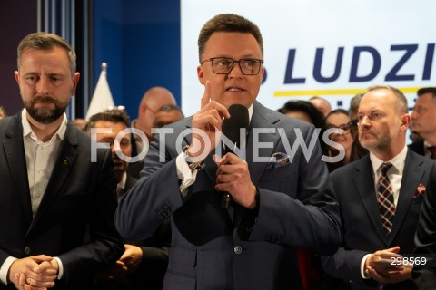  18.05.2025 WARSZAWA<br />
WYBORY PREZYDENCKIE 2025<br />
WIECZOR WYBORCZY SZYMONA HOLOWNI<br />
N/Z WLADYSLAW KOSINIAK KAMYSZ SZYMON HOLOWNIA<br />
FOT. MARCIN BANASZKIEWICZ/FOTONEWS  