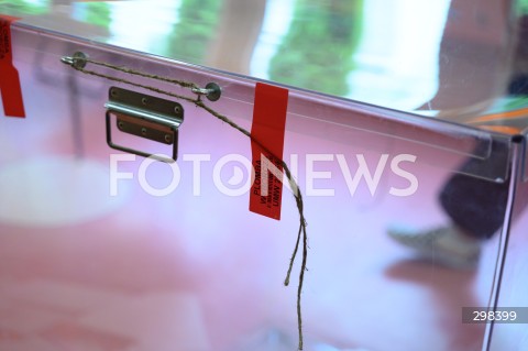  18.05.2025 WARSZAWA<br />
WYBORY PREZYDENCKIE 2025<br />
N/Z URNA PLOMBA<br />
 