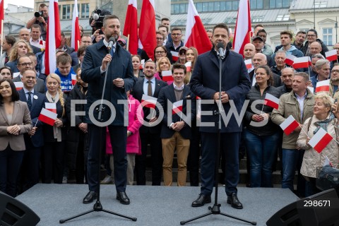  19.05.2025 WARSZAWA<br />
KONFERENCJA PRASOWA RAFALA TRZASKOWSKIEGO<br />
N/Z WLADYSLAW KOSINIAK KAMYSZ RAFAL TRZASKOWSKI<br />
FOT. MARCIN BANASZKIEWICZ/FOTONEWS  