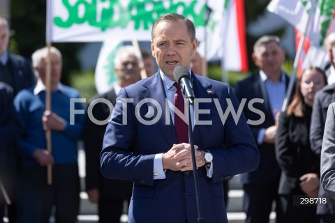  20.05.2025 WARSZAWA<br />
KONFERENCJA PRASOWA KANDYDATA NA PREZYDENTA RP KAROLA NAWROCKIEGO W WARSZAWIE<br />
N/Z KAROL NAWROCKI<br />
FOT. ANTONI BYSZEWSKI/FOTONEWS 
