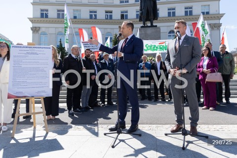  20.05.2025 WARSZAWA<br />
KONFERENCJA PRASOWA KANDYDATA NA PREZYDENTA RP KAROLA NAWROCKIEGO W WARSZAWIE<br />
N/Z KAROL NAWROCKI<br />
FOT. ANTONI BYSZEWSKI/FOTONEWS 