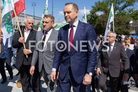  20.05.2025 WARSZAWA<br />
KONFERENCJA PRASOWA KANDYDATA NA PREZYDENTA RP KAROLA NAWROCKIEGO W WARSZAWIE<br />
N/Z KAROL NAWROCKI TOMASZ OBSZANSKI <br />
FOT. ANTONI BYSZEWSKI/FOTONEWS 
