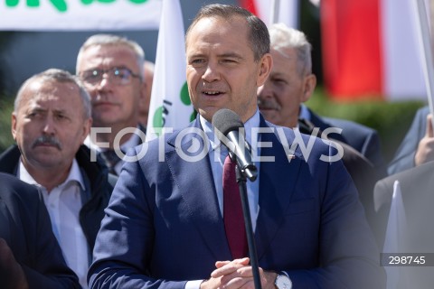  20.05.2025 WARSZAWA<br />
KONFERENCJA PRASOWA KANDYDATA NA PREZYDENTA RP KAROLA NAWROCKIEGO W WARSZAWIE<br />
N/Z KAROL NAWROCKI<br />
FOT. ANTONI BYSZEWSKI/FOTONEWS 