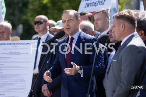  20.05.2025 WARSZAWA<br />
KONFERENCJA PRASOWA KANDYDATA NA PREZYDENTA RP KAROLA NAWROCKIEGO W WARSZAWIE<br />
N/Z KAROL NAWROCKI<br />
FOT. ANTONI BYSZEWSKI/FOTONEWS 