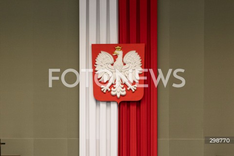  20.05.2025 WARSZAWA<br />
POSIEDZENIE SEJMU W WARSZAWIE<br />
KONFERENCJA PRASOWA MAGDALENY BIEJAT<br />
N/Z SALA PLENARNA FLAGA POLSKI GODLO POLSKIE<br />
FOT. ANTONI BYSZEWSKI/FOTONEWS 