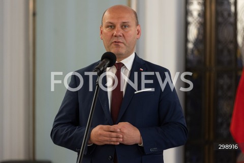  21.05.2025 WARSZAWA<br />
POSIEDZENIE SEJMU W WARSZAWIE<br />
KONFERENCJA PRASOWA POSLOW PIS<br />
N/Z SZYMON SZYNKOWSKI VEL SEK<br />
FOT. ANTONI BYSZEWSKI/FOTONEWS 