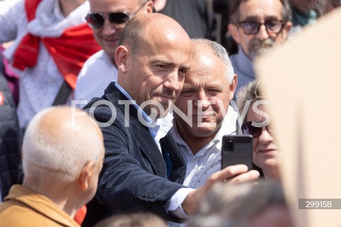  25.05.2025 WARSZAWA<br />
WIELKI MARSZ PATRIOTOW - MARSZ KANDYDATA NA PREZYDENTA RP RAFALA TRZASKOWSKIEGO W WARSZAWIE<br />
N/Z BORYS BUDKA<br />
FOT. ANTONI BYSZEWSKI/FOTONEWS 