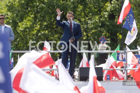  25.05.2025 WARSZAWA<br />
WIELKI MARSZ PATRIOTOW - MARSZ KANDYDATA NA PREZYDENTA RP RAFALA TRZASKOWSKIEGO W WARSZAWIE<br />
N/Z RAFAL TRZASKOWSKI<br />
FOT. ANTONI BYSZEWSKI/FOTONEWS 