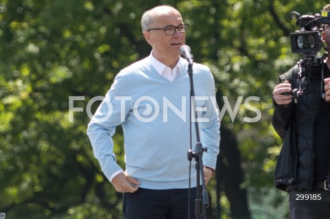  25.05.2025 WARSZAWA<br />
WIELKI MARSZ PATRIOTOW - MARSZ KANDYDATA NA PREZYDENTA RP RAFALA TRZASKOWSKIEGO W WARSZAWIE<br />
N/Z WLODZIMIERZ CZARZASTY<br />
FOT. ANTONI BYSZEWSKI/FOTONEWS 