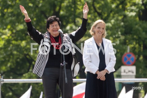  25.05.2025 WARSZAWA<br />
WIELKI MARSZ PATRIOTOW - MARSZ KANDYDATA NA PREZYDENTA RP RAFALA TRZASKOWSKIEGO W WARSZAWIE<br />
N/Z JOANNA SENYSZYN MALGORZATA TRZASKOWSKA<br />
FOT. ANTONI BYSZEWSKI/FOTONEWS 