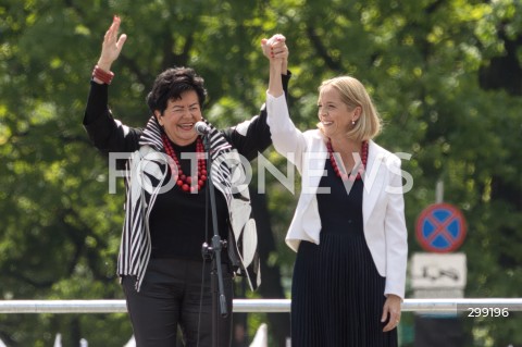  25.05.2025 WARSZAWA<br />
WIELKI MARSZ PATRIOTOW - MARSZ KANDYDATA NA PREZYDENTA RP RAFALA TRZASKOWSKIEGO W WARSZAWIE<br />
N/Z JOANNA SENYSZYN MALGORZATA TRZASKOWSKA<br />
FOT. ANTONI BYSZEWSKI/FOTONEWS 