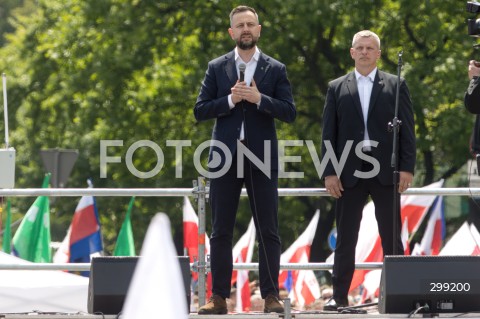  25.05.2025 WARSZAWA<br />
WIELKI MARSZ PATRIOTOW - MARSZ KANDYDATA NA PREZYDENTA RP RAFALA TRZASKOWSKIEGO W WARSZAWIE<br />
N/Z WLADYSLAW KOSINIAK - KAMYSZ<br />
FOT. ANTONI BYSZEWSKI/FOTONEWS 