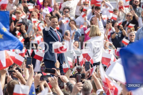  25.05.2025 WARSZAWA<br />
WIELKI MARSZ PATRIOTOW - MARSZ KANDYDATA NA PREZYDENTA RP RAFALA TRZASKOWSKIEGO W WARSZAWIE<br />
N/Z RAFAL TRZASKOWSKI<br />
FOT. ANTONI BYSZEWSKI/FOTONEWS 