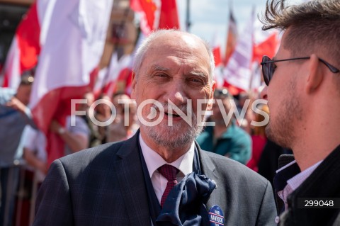  25.05.2025 WARSZAWA<br />
MARSZ ZA POLSKA<br />
MARSZ ZWOLENNIKOW KAROLA NAWROCKIEGO<br />
N/Z ANTONI MACIEREWICZ<br />
FOT. MARCIN BANASZKIEWICZ/FOTONEWS  