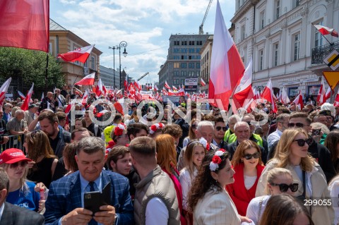  25.05.2025 WARSZAWA<br />
MARSZ ZA POLSKA<br />
MARSZ ZWOLENNIKOW KAROLA NAWROCKIEGO<br />
N/Z UCZESTNICY MARSZU<br />
FOT. MARCIN BANASZKIEWICZ/FOTONEWS  