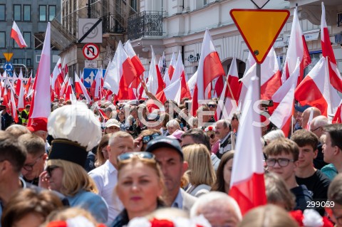  25.05.2025 WARSZAWA<br />
MARSZ ZA POLSKA<br />
MARSZ ZWOLENNIKOW KAROLA NAWROCKIEGO<br />
N/Z UCZESTNICY MARSZU<br />
FOT. MARCIN BANASZKIEWICZ/FOTONEWS  