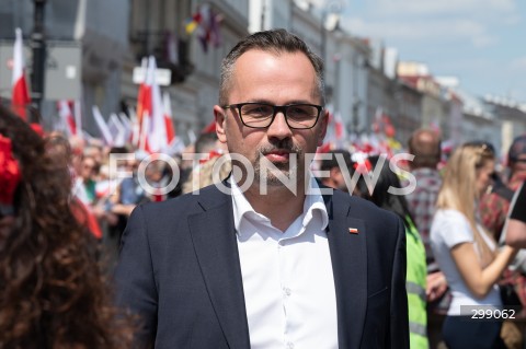  25.05.2025 WARSZAWA<br />
MARSZ ZA POLSKA<br />
MARSZ ZWOLENNIKOW KAROLA NAWROCKIEGO<br />
N/Z MARCIN HORALA<br />
FOT. MARCIN BANASZKIEWICZ/FOTONEWS  