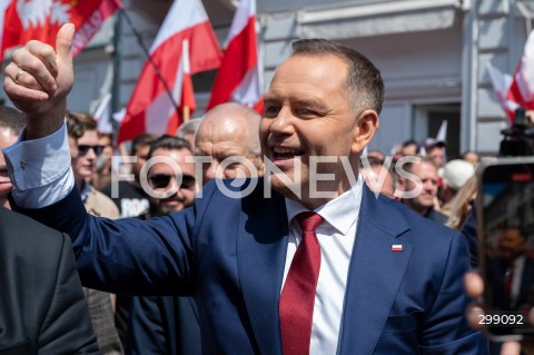 25.05.2025 WARSZAWA<br />
MARSZ ZA POLSKA<br />
MARSZ ZWOLENNIKOW KAROLA NAWROCKIEGO<br />
N/Z KAROL NAWROCKI<br />
FOT. MARCIN BANASZKIEWICZ/FOTONEWS  