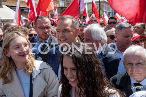  25.05.2025 WARSZAWA<br />
MARSZ ZA POLSKA<br />
MARSZ ZWOLENNIKOW KAROLA NAWROCKIEGO<br />
N/Z KAROL NAWROCKI JAROSLAW KACZYNSKI<br />
FOT. MARCIN BANASZKIEWICZ/FOTONEWS  
