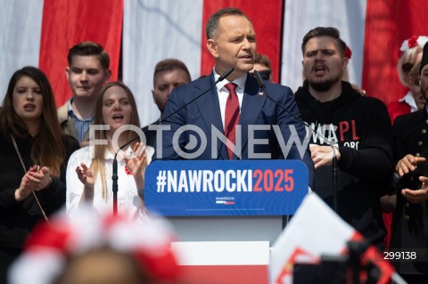 25.05.2025 WARSZAWA<br />
MARSZ ZA POLSKA<br />
MARSZ ZWOLENNIKOW KAROLA NAWROCKIEGO<br />
N/Z KAROL NAWROCKI<br />
FOT. MARCIN BANASZKIEWICZ/FOTONEWS  