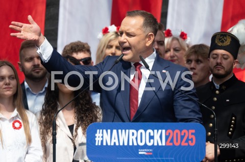  25.05.2025 WARSZAWA<br />
MARSZ ZA POLSKA<br />
MARSZ ZWOLENNIKOW KAROLA NAWROCKIEGO<br />
N/Z KAROL NAWROCKI<br />
FOT. MARCIN BANASZKIEWICZ/FOTONEWS  