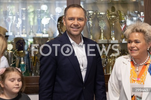  01.06.2025 WARSZAWA <br />
WYBORY PREZYDENCKIE 2025<br />
DRUGA TURA WYBOROW PREZYDENCKICH<br />
UDZIAL W WYBORACH KANDYDATA NA URZAD PREZYDENTA RP KAROLA NAWROCKIEGO<br />
N/Z KAROL NAWROCKI<br />
FOT. ANTONI BYSZEWSKI/FOTONEWS 