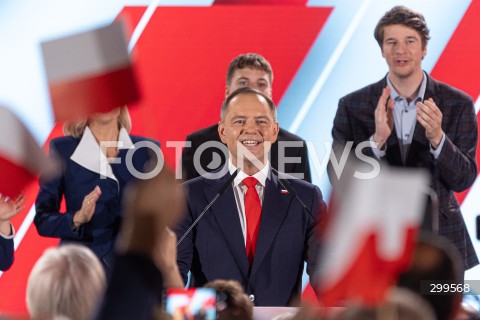  01.06.2025 WARSZAWA <br />
WYBORY PREZYDENCKIE 2025 <br />
DRUGA TURA WYBOROW PREZYDENCKICH <br />
WIECZOR WYBORCZY KANDYDATA NA PREZYDENTA RP KAROLA NAWROCKIEGO <br />
N/Z KAROL NAWROCKI DANIEL NAWROCKI<br />
FOT. ANTONI BYSZEWSKI/FOTONEWS 