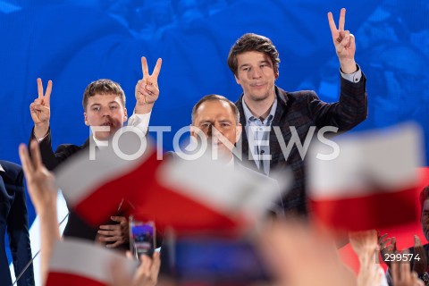  01.06.2025 WARSZAWA <br />
WYBORY PREZYDENCKIE 2025 <br />
DRUGA TURA WYBOROW PREZYDENCKICH <br />
WIECZOR WYBORCZY KANDYDATA NA PREZYDENTA RP KAROLA NAWROCKIEGO <br />
N/Z ANTONI NAWROCKI KAROL NAWROCKI DANIEL NAWROCKI<br />
FOT. ANTONI BYSZEWSKI/FOTONEWS 