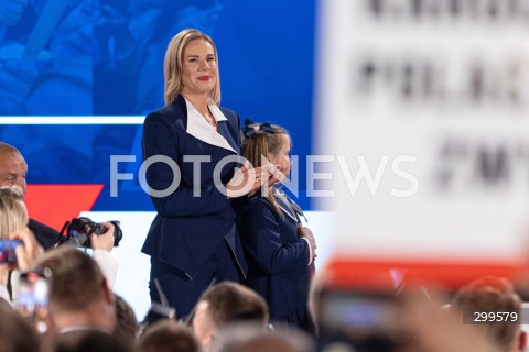  01.06.2025 WARSZAWA <br />
WYBORY PREZYDENCKIE 2025 <br />
DRUGA TURA WYBOROW PREZYDENCKICH <br />
WIECZOR WYBORCZY KANDYDATA NA PREZYDENTA RP KAROLA NAWROCKIEGO <br />
N/Z MARTA NAWROCKA<br />
FOT. ANTONI BYSZEWSKI/FOTONEWS 