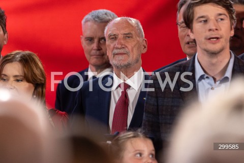  01.06.2025 WARSZAWA <br />
WYBORY PREZYDENCKIE 2025 <br />
DRUGA TURA WYBOROW PREZYDENCKICH <br />
WIECZOR WYBORCZY KANDYDATA NA PREZYDENTA RP KAROLA NAWROCKIEGO <br />
N/Z ANTONI MACIEREWICZ<br />
FOT. ANTONI BYSZEWSKI/FOTONEWS 