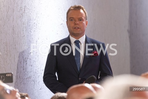  01.06.2025 WARSZAWA <br />
WYBORY PREZYDENCKIE 2025 <br />
DRUGA TURA WYBOROW PREZYDENCKICH <br />
WIECZOR WYBORCZY KANDYDATA NA PREZYDENTA RP KAROLA NAWROCKIEGO <br />
N/Z RAFAL BOCHENEK<br />
FOT. ANTONI BYSZEWSKI/FOTONEWS 