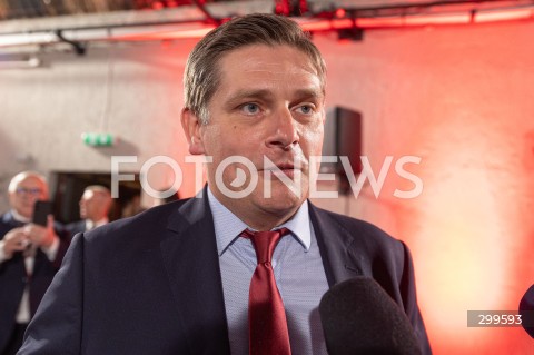  N01.06.2025 WARSZAWA <br />
WYBORY PREZYDENCKIE 2025 <br />
DRUGA TURA WYBOROW PREZYDENCKICH <br />
WIECZOR WYBORCZY KANDYDATA NA PREZYDENTA RP KAROLA NAWROCKIEGO <br />
N/Z BARTOSZ KOWNACKI<br />
FOT. ANTONI BYSZEWSKI/FOTONEWS 