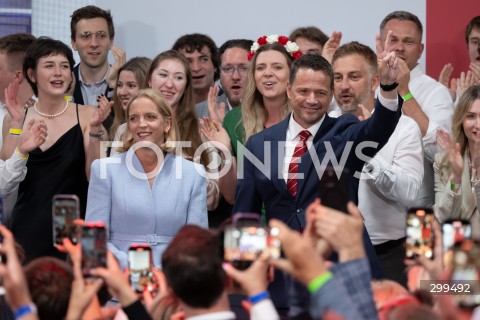  01.06.2025 WARSZAWA<br />
WYBORY PREZYDENCKIE 2025<br />
DRUGA TURA WYBOROW PREZYDENCKICH<br />
WIECZOR WYBORCZY RAFALA TRZASKOWSKIEGO<br />
N/Z MALGORZATA TRZASKOWSKA RAFAL TRZASKOWSKI<br />
FOT. MARCIN BANASZKIEWICZ/FOTONEWS  