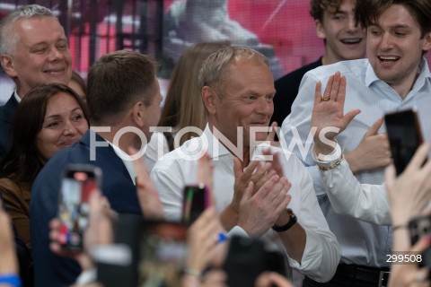 01.06.2025 WARSZAWA<br />
WYBORY PREZYDENCKIE 2025<br />
DRUGA TURA WYBOROW PREZYDENCKICH<br />
WIECZOR WYBORCZY RAFALA TRZASKOWSKIEGO<br />
N/Z DONALD TUSK<br />
FOT. MARCIN BANASZKIEWICZ/FOTONEWS  