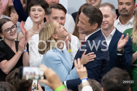  01.06.2025 WARSZAWA<br />
WYBORY PREZYDENCKIE 2025<br />
DRUGA TURA WYBOROW PREZYDENCKICH<br />
WIECZOR WYBORCZY RAFALA TRZASKOWSKIEGO<br />
N/Z MALGORZATA TRZASKOWSKA RAFAL TRZASKOWSKI<br />
FOT. MARCIN BANASZKIEWICZ/FOTONEWS  