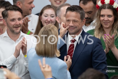  01.06.2025 WARSZAWA<br />
WYBORY PREZYDENCKIE 2025<br />
DRUGA TURA WYBOROW PREZYDENCKICH<br />
WIECZOR WYBORCZY RAFALA TRZASKOWSKIEGO<br />
N/Z MALGORZATA TRZASKOWSKA RAFAL TRZASKOWSKI<br />
FOT. MARCIN BANASZKIEWICZ/FOTONEWS  