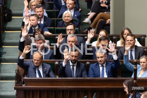  11.06.2025 WARSZAWA<br />
POSIEDZENIE SEJMU W WARSZAWIE<br />
GLOSOWANIE NAD WOTUM ZAUFANIA DLA RZADU<br />
N/Z PREMIER DONALD TUSK WLADYSLAW KOSINIAK - KAMYSZ KRZYSZTOF GAWKOWSKI TOMASZ SIEMONIAK BARBARA NOWACKA JAN GRABIEC ANDRZEJ DOMANSKI IZABELA LESZCZYNA KATARZYNA PELCZYNSKA NALECZ<br />
FOT. ANTONI BYSZEWSKI/FOTONEWS 