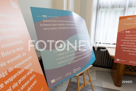  11.06.2025 WARSZAWA<br />
POSIEDZENIE SEJMU W WARSZAWIE<br />
GLOSOWANIE NAD WOTUM ZAUFANIA DLA RZADU<br />
N/Z WYSTAWA PLAKATOW W SEJMIE ZNISZCZONA PRZEZ GRZEGORZA BRAUNA<br />
FOT. ANTONI BYSZEWSKI/FOTONEWS 