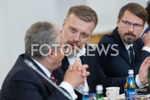  18.06.2025 WARSZAWA<br />
POSIEDZENIE RADY BEZPIECZENSTWA NARODOWEGO W PALACU PREZYDENCKIM W WARSZAWIE<br />
N/Z ADRIAN ZANDBERG<br />
FOT. ANTONI BYSZEWSKI/FOTONEWS 