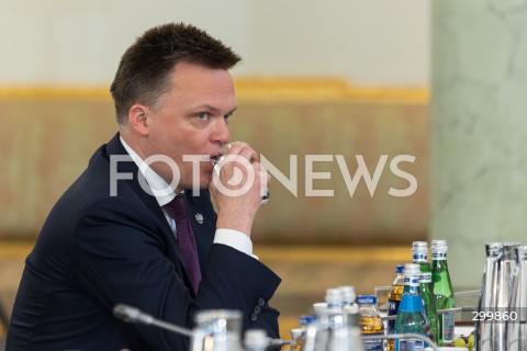  18.06.2025 WARSZAWA<br />
POSIEDZENIE RADY BEZPIECZENSTWA NARODOWEGO W PALACU PREZYDENCKIM W WARSZAWIE<br />
N/Z SZYMON HOLOWNIA<br />
FOT. ANTONI BYSZEWSKI/FOTONEWS 