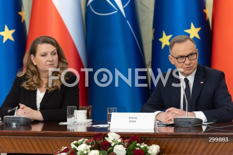  18.06.2025 WARSZAWA<br />
POSIEDZENIE RADY BEZPIECZENSTWA NARODOWEGO W PALACU PREZYDENCKIM W WARSZAWIE<br />
N/Z PREZYDENT ANDRZEJ DUDA MALGORZATA PAPROCKA<br />
FOT. ANTONI BYSZEWSKI/FOTONEWS 