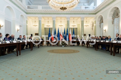  18.06.2025 WARSZAWA<br />
POSIEDZENIE RADY BEZPIECZENSTWA NARODOWEGO W PALACU PREZYDENCKIM W WARSZAWIE<br />
N/Z POSIEDZENIE SALA KOLUMNOWA<br />
FOT. ANTONI BYSZEWSKI/FOTONEWS 