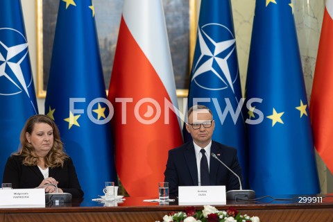  18.06.2025 WARSZAWA<br />
POSIEDZENIE RADY BEZPIECZENSTWA NARODOWEGO W PALACU PREZYDENCKIM W WARSZAWIE<br />
N/Z PREZYDENT ANDRZEJ DUDA MALGORZATA PAPROCKA<br />
FOT. ANTONI BYSZEWSKI/FOTONEWS 