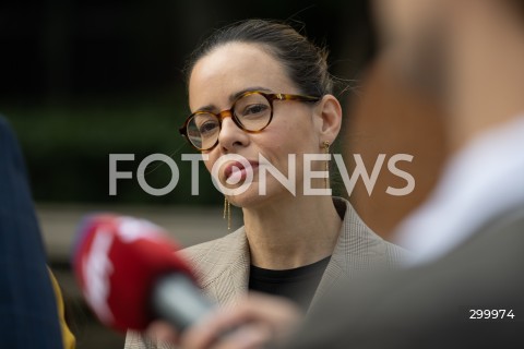  20.06.2025 WARSZAWA<br />
KONFERENCJA PRASOWA SZYMONA HOLOWNI<br />
N/Z ALEKSANDRA LEO<br />
FOT. MARCIN BANASZKIEWICZ/FOTONEWS  