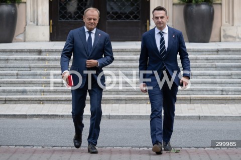  20.06.2025 WARSZAWA<br />
KONFERENCJA PRASOWA PREMIERA DONALDA TUSKA<br />
N/Z PREMIER DONALD TUSK ADAM SZLAPKA<br />
FOT. MARCIN BANASZKIEWICZ/FOTONEWS  